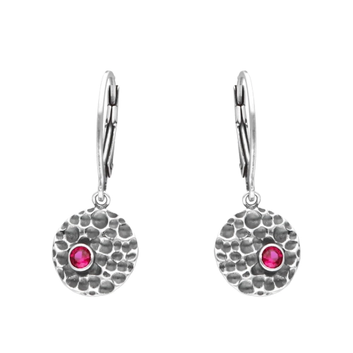 Kolczyki kółka młotkowane z burgundową cyrkonią srebro