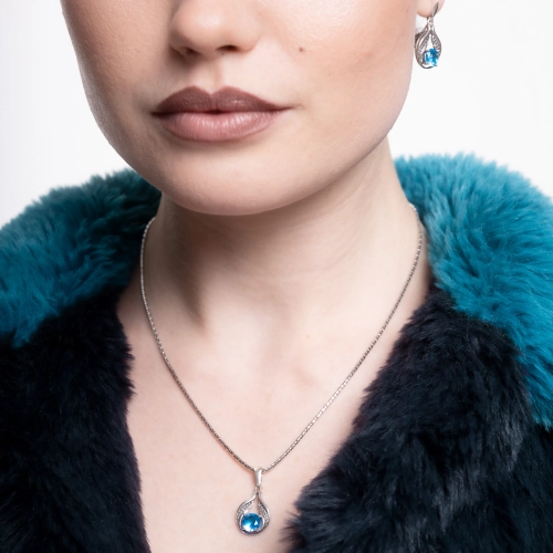 Wisior z błękitną cyrkonią srebro