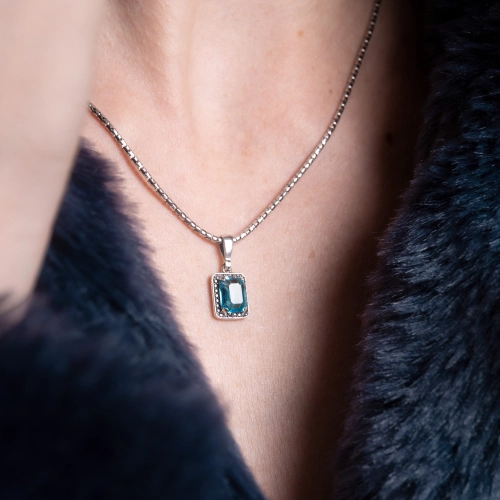 Wisior prostokątny z błękitną cyrkonią srebro