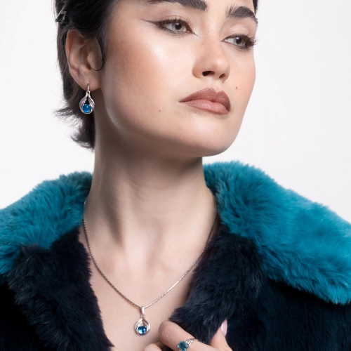 Kolczyki z błękitnymi cyrkoniami srebro