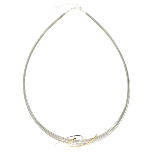 Elegancki naszyjnik z pozłacanym elementem 