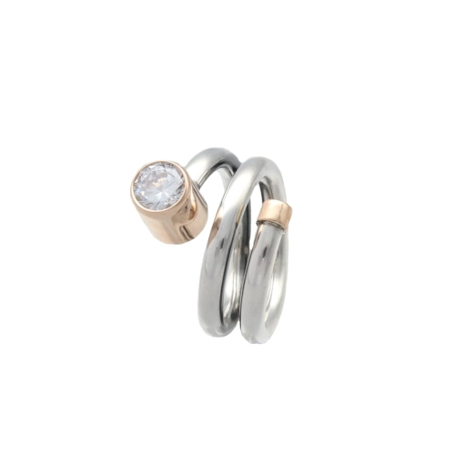 Nowoczesny pierścionek ze złotem i cyrkoniami 